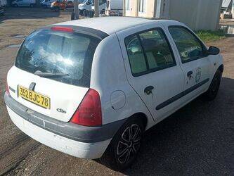 1998-renault-clio-1412423-45262157