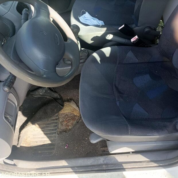 1998 رينو Clio-45262159