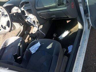 1998-renault-clio-1412423-45262160