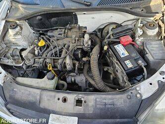 2005-renault-clio-1412424-45262175