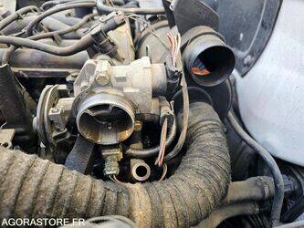 2005-renault-clio-1412424-45262176