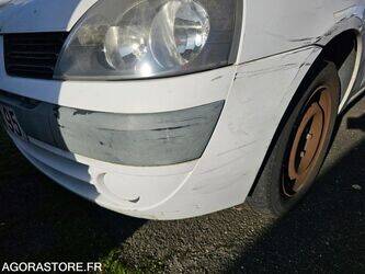 2005-renault-clio-1412424-45262177