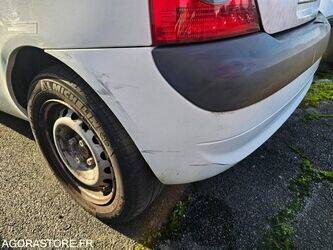 2005-renault-clio-1412424-45262187