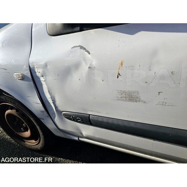 2005 رينو Clio-45262192