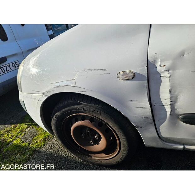 2005 رينو Clio-45262193