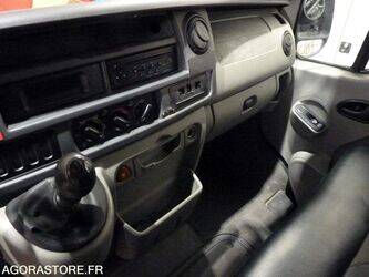 2010-renault-master-1412443-45262339