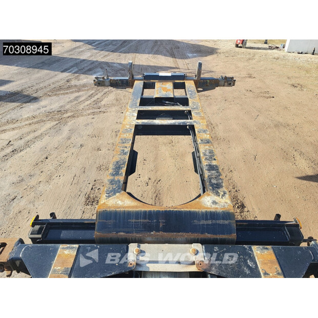 2021 ريندرز OTHERS-45262598