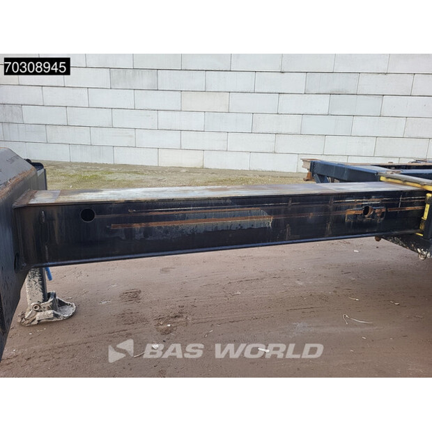 2021 ريندرز OTHERS-45262601