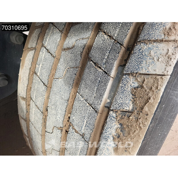 2024 كرون SD-45262877