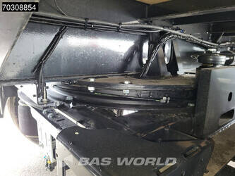 2025-doll-others-45262927