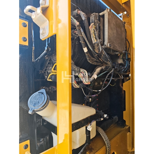 2024 كاتربيلر 330-45263156