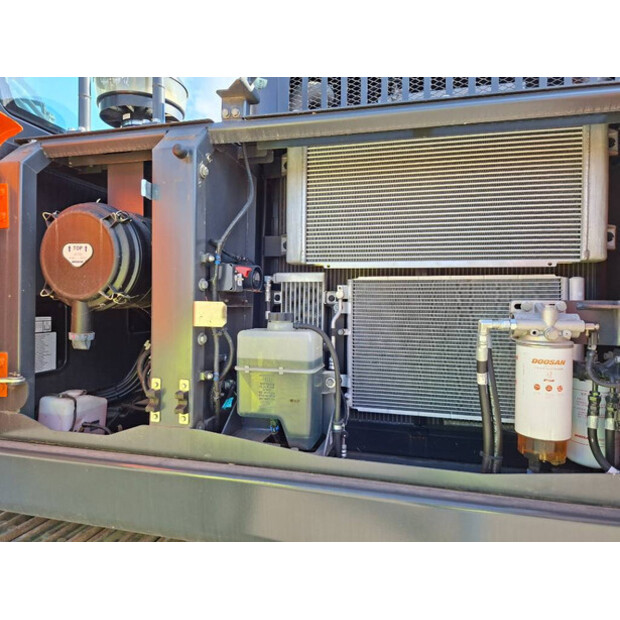 2023 ديفيلون DX225LC-7-45263754