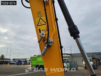 2021-jcb-131x-l-sv-45264000