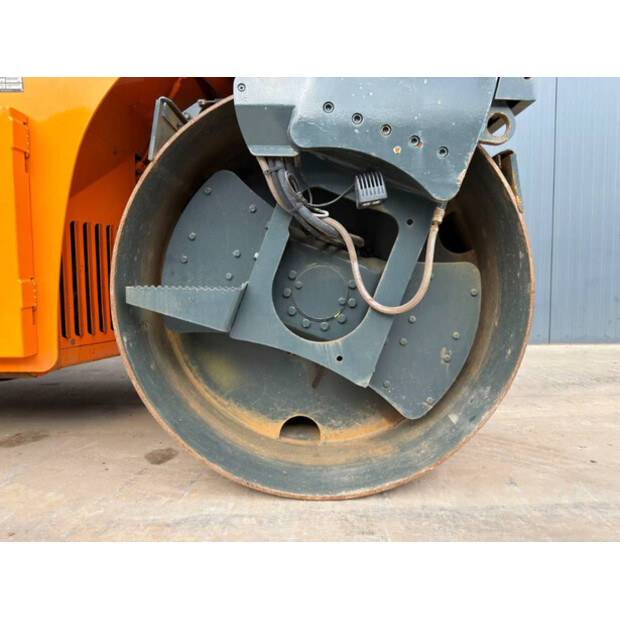 2009 آمان AV70-2-45264102