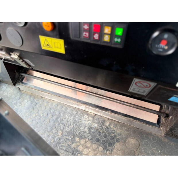 2009 آمان AV70-2-45264116