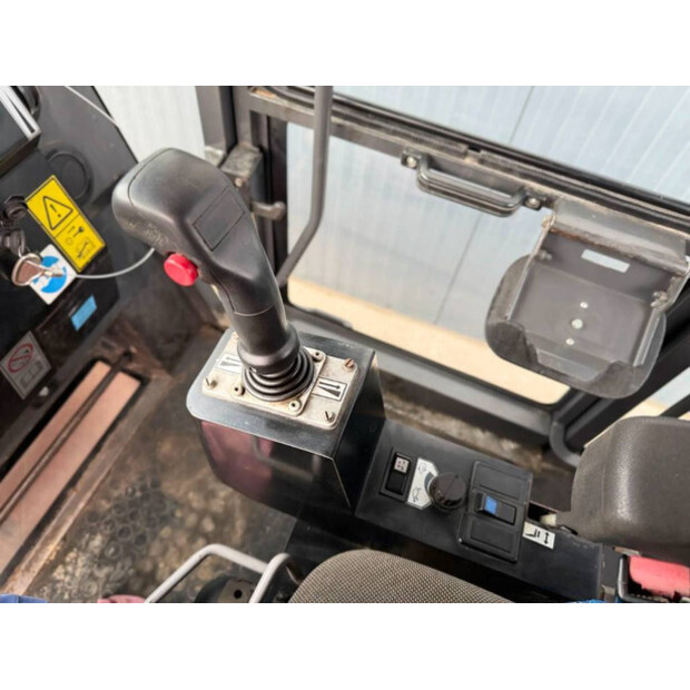 2009 آمان AV70-2-45264123