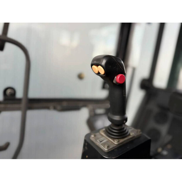 2009 آمان AV70-2-45264124