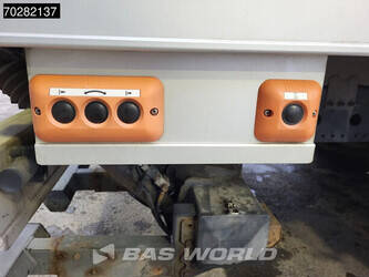 2018-mercedes-benz-atego-1524-1382320-45264136