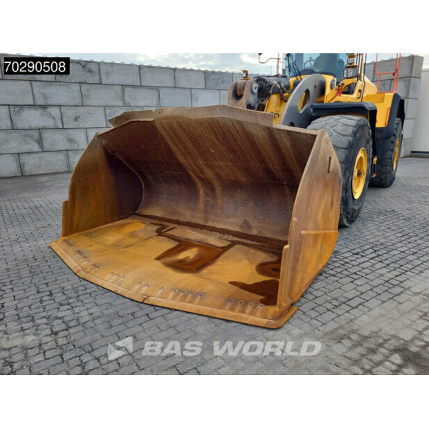 2017 فولفو L260H-45265230