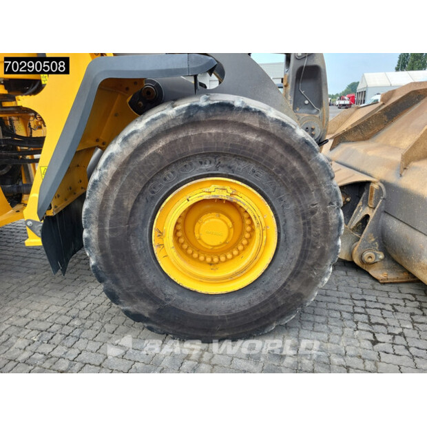 2017 فولفو L260H-45265264