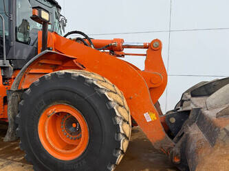 2021-hitachi-zw310-6-45265318