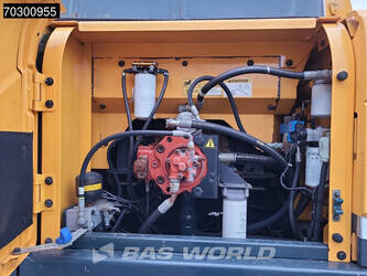 2012-hyundai-robex-260lc-9-a-45265621