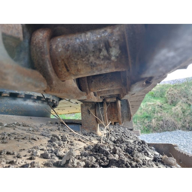 2016 Komatsu-45270594