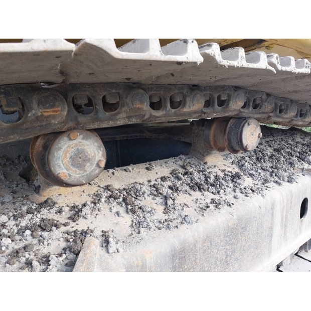 2016 Komatsu-45270595