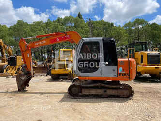 صورة ل حفارات صغيرة 2022 هيتاشى EX60-5