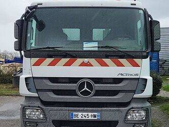 صورة ل شاحنات 2010 مرسيدس بنز 2636