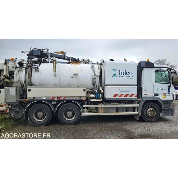 2010 Mercedes-Benz 2636-45280486