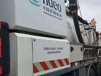 2010-mercedes-benz-2636-1412635-45280487