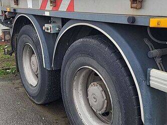 2010-mercedes-benz-2636-1412635-45280490