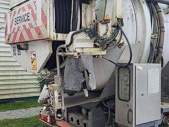 2010-mercedes-benz-2636-1412635-45280495