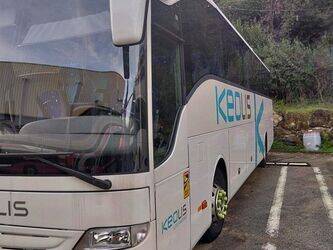 2009-mercedes-benz-tourismo-1412637-45280519