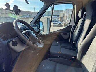 2019-renault-master-1412639-45280546