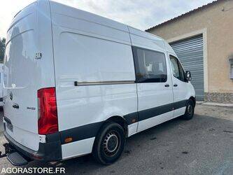 2019-mercedes-benz-sprinter-1412640-45280549