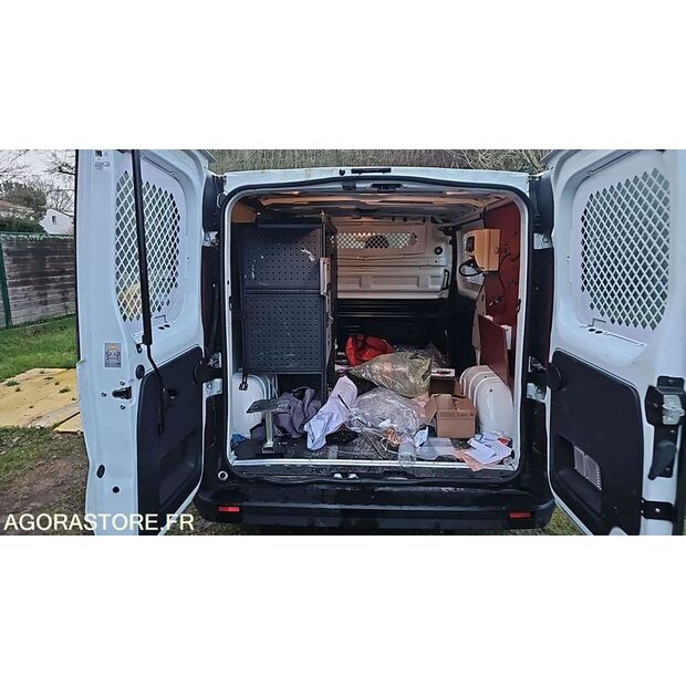 2017 Renault Trafic-45280632