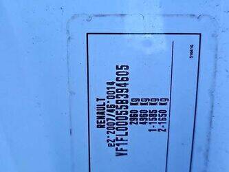 2017-renault-trafic-1412648-45280633