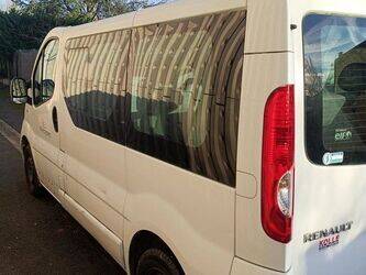 2010-renault-trafic-1412658-45280772