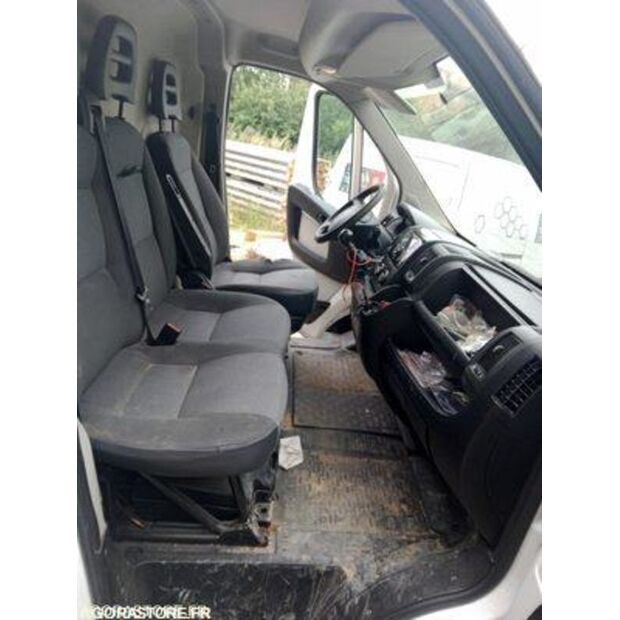 2012 بيجو BOXER-45280821