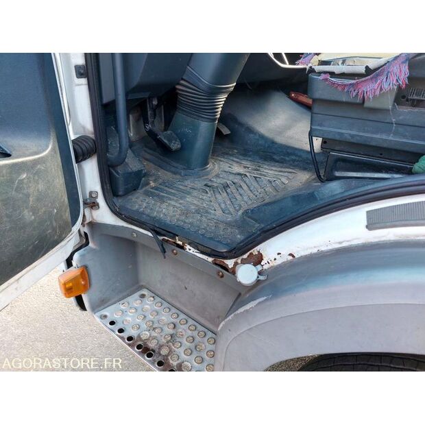 2004 Mercedes-Benz ATEGO 918-45280858