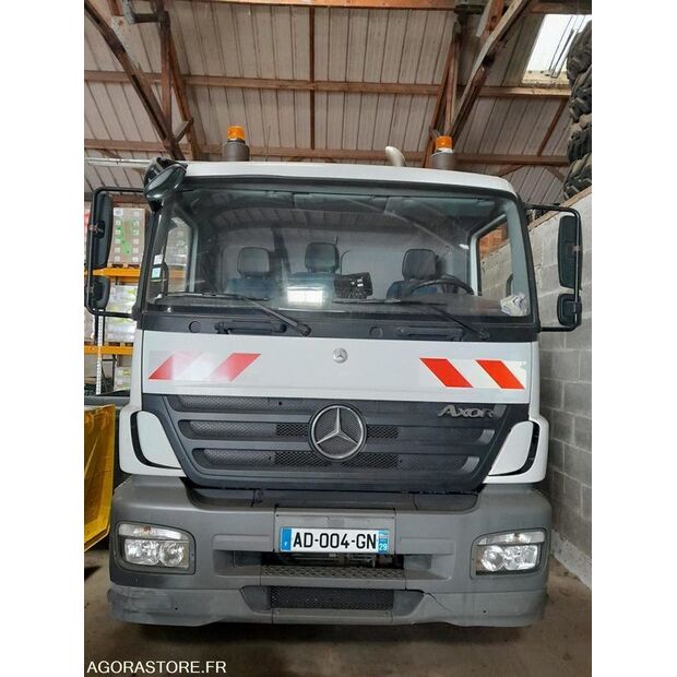 2009 مرسيدس بنز 1829-45280922