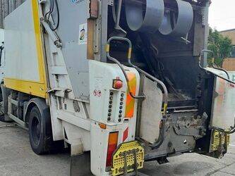 2009-mercedes-benz-1829-1412673-45280927