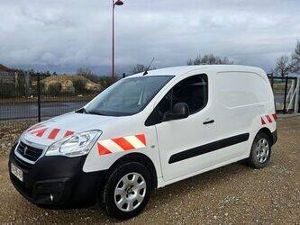 2018-peugeot-partner-1412356-45281013