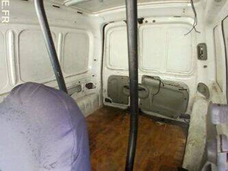 2003-renault-kangoo-1412387-45281088