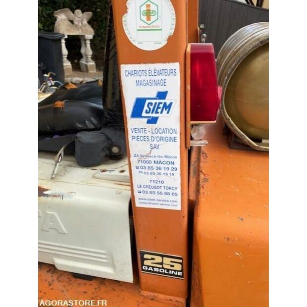 تويوتا-45281156