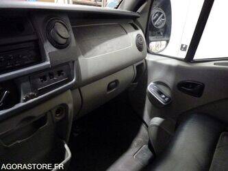 2010-renault-master-1412443-45281210