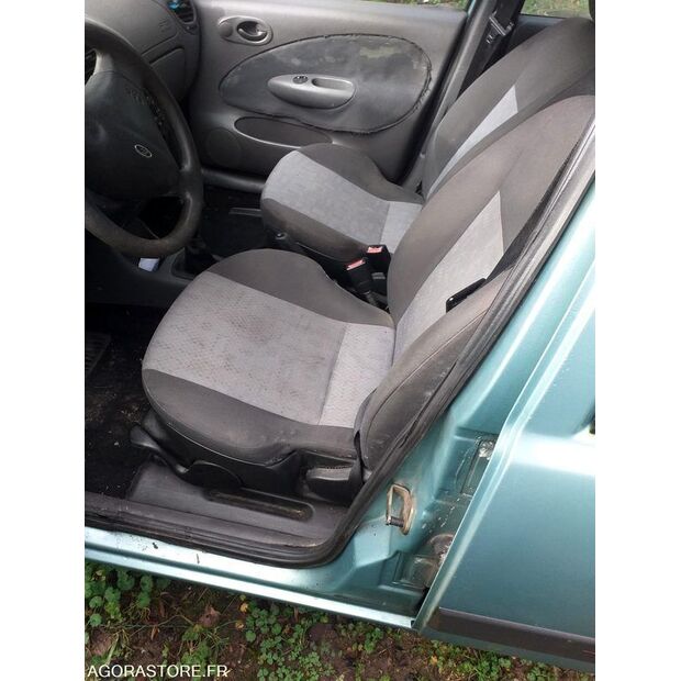 2000 فورد Fiesta-45281253