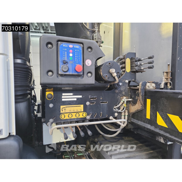 2010 فولفو FM 330-45281991